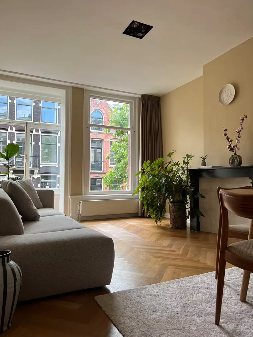 Derde Helmersstraat, Oud-West