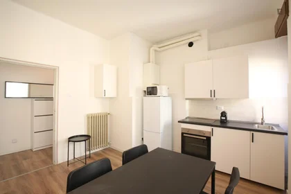 Quarto privado em Via Giuseppe Soli, imagem 10 de 27