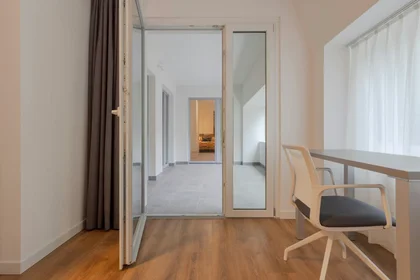 Mehrbettzimmer in der Via della Malvasia, , bild 5 von 10