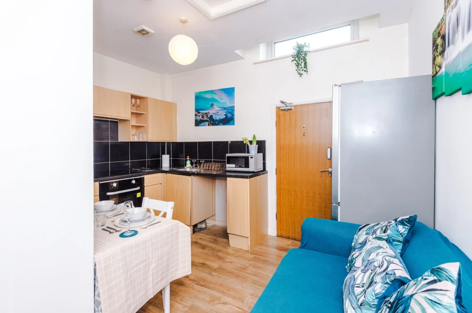 Flat 5, Pendleton Way