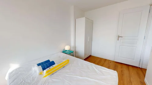 Logement entier à 93 Av. Roger Salengro, 69100 Villeurbanne, France, image 12 de 15