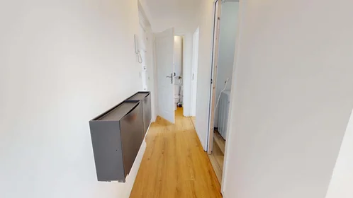 Logement entier à 93 Av. Roger Salengro, 69100 Villeurbanne, France, image 13 de 15