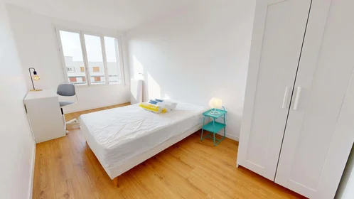 Logement entier à 93 Av. Roger Salengro, 69100 Villeurbanne, France, image 10 de 15