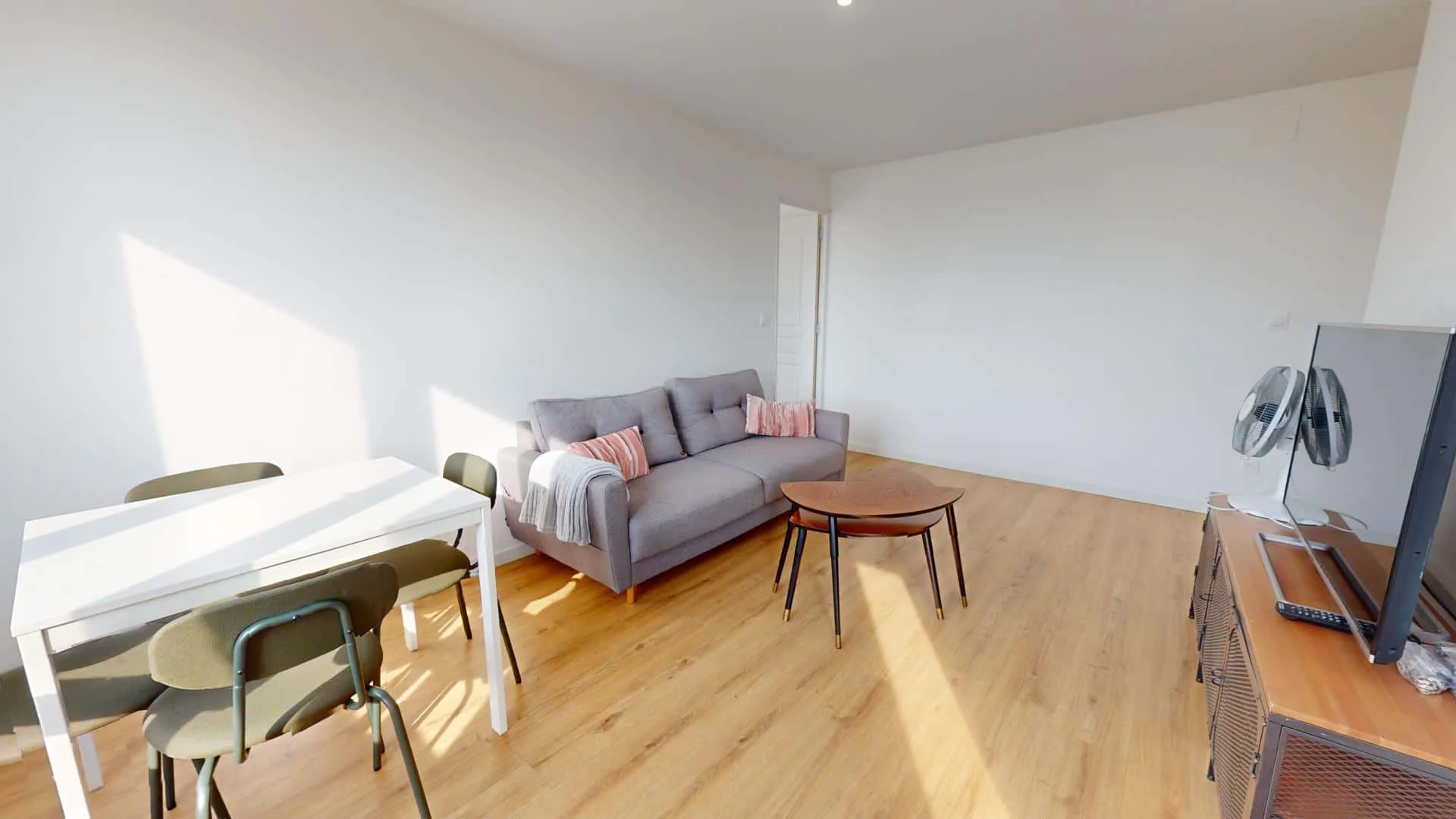 93 Av. Roger Salengro, 69100 Villeurbanne, France