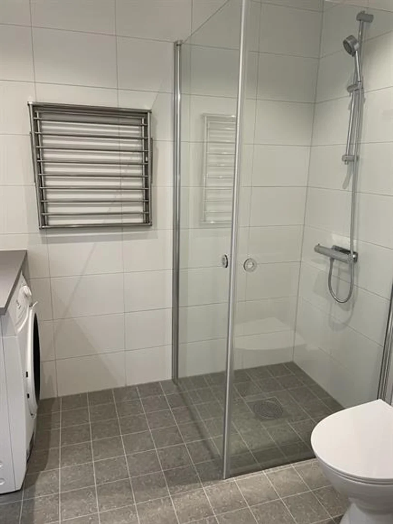 Brostugevägen 6