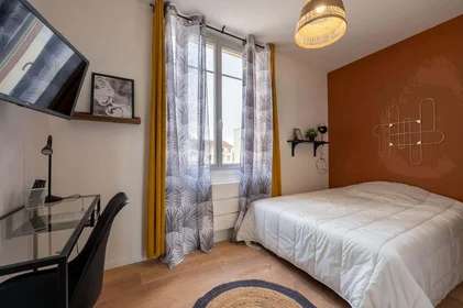 私人房间 在 36 Rue de Metz, 21000 Dijon, France, 17的图像1