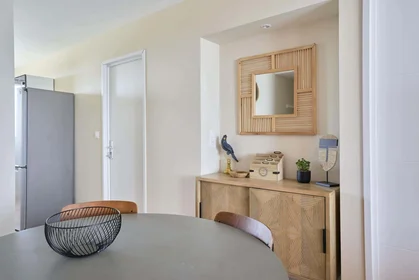 Quarto privado em 4 Pl. Général Patton, 10000 Troyes, France, imagem 17 de 22