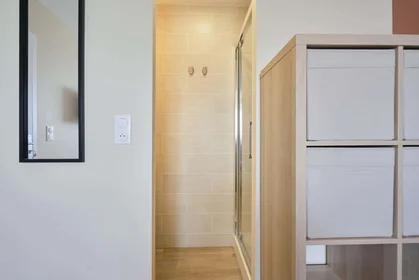 Quarto privado em 4 Pl. Général Patton, 10000 Troyes, France, imagem 5 de 22