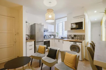 私人房间 在 21 Rue de l'Étape, 51100 Reims, France, 20的图像11
