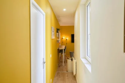 私人房间 在 21 Rue de l'Étape, 51100 Reims, France, 20的图像19