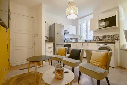 私人房间 在 21 Rue de l'Étape, 51100 Reims, France, 20的图像10