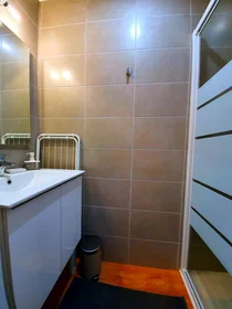 Özel oda konumu 12 Rue Davout, 21000 Dijon, France, 1 10 görüntüsü