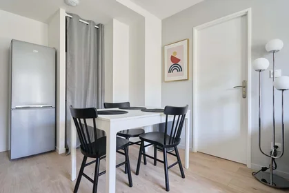 Quarto privado em Rue des Jardiniers, 54000 Nancy, France, imagem 12 de 21