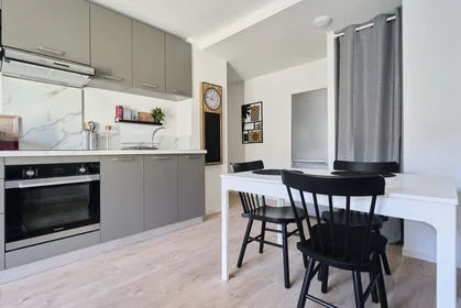 Quarto privado em Rue des Jardiniers, 54000 Nancy, France, imagem 17 de 21