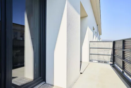 Quarto privado em Rue des Jardiniers, 54000 Nancy, France, imagem 20 de 21