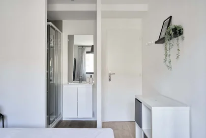 Quarto privado em Rue des Jardiniers, 54000 Nancy, France, imagem 3 de 21