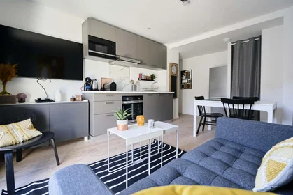 Quarto privado em Rue des Jardiniers, 54000 Nancy, France, imagem 9 de 21
