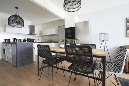 Private room at 1 Rue Cardinal Suhard, 51100 Reims, France, image 12 of 15