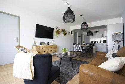 Private room at 1 Rue Cardinal Suhard, 51100 Reims, France, image 10 of 15