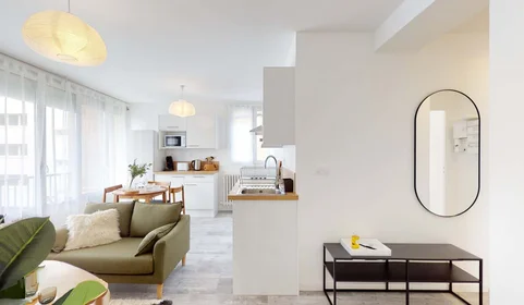 Habitación privada en 2 Quai Jacques Anquetil, 76100 Rouen, France, imagen 10 de 10
