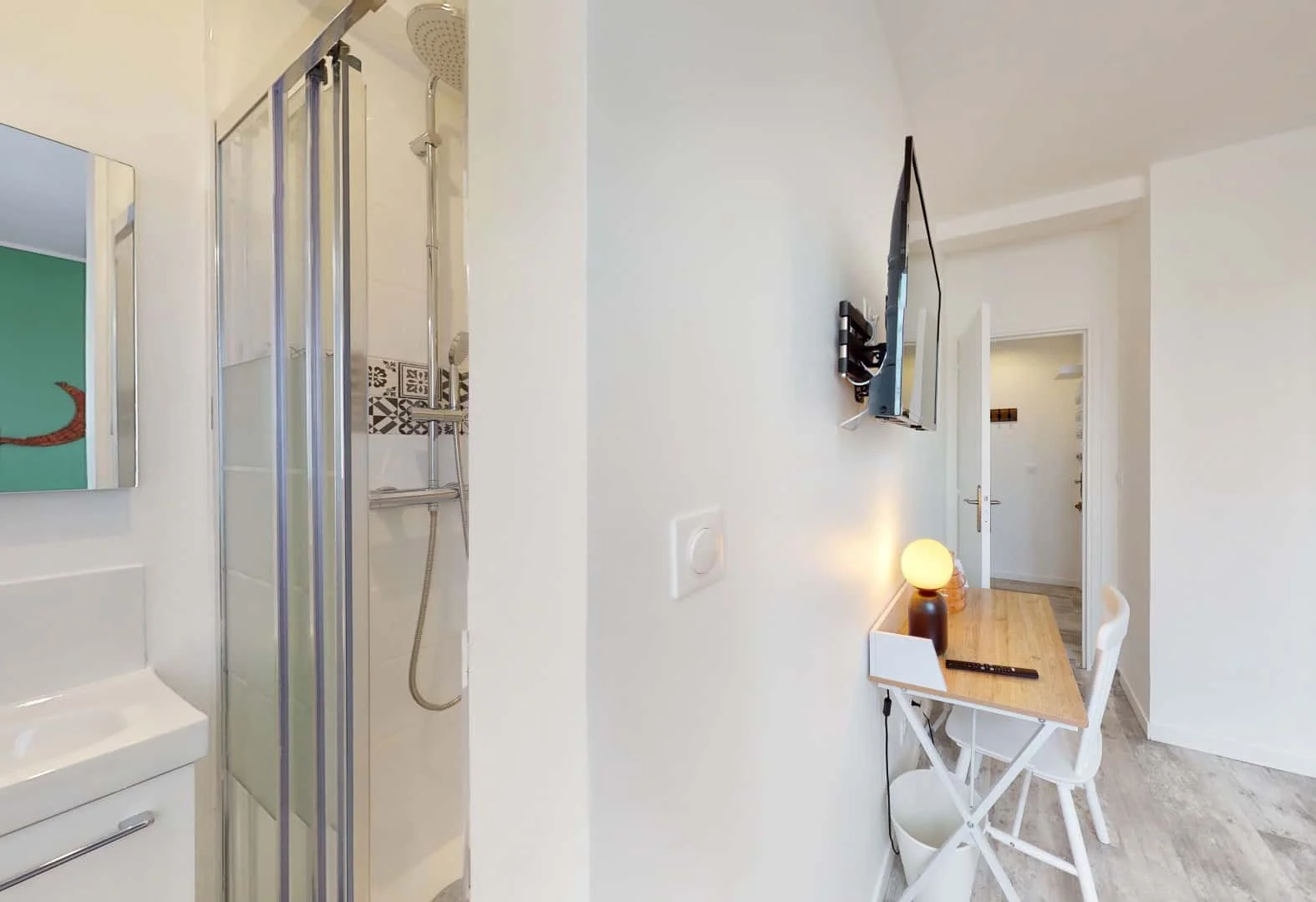 Habitación para estudiantes en  con área de estudio y facilidades compartidas