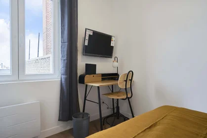 Privatzimmer in der 37 Av. de Londres, 80090 Amiens, France, bild 3 von 21