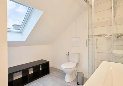 Privatzimmer in der 37 Av. de Londres, 80090 Amiens, France, bild 6 von 21