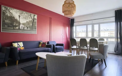 Private room at 1 Rue Cardinal Suhard, 51100 Reims, France, image 7 of 15