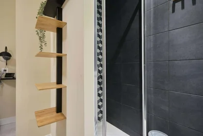 Private room at 12 Pl. Drouet d'Erlon, 51100 Reims, France, image 6 of 20