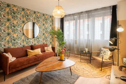 Private room at 36 Rue de Metz, 21000 Dijon, France, image 15 of 17
