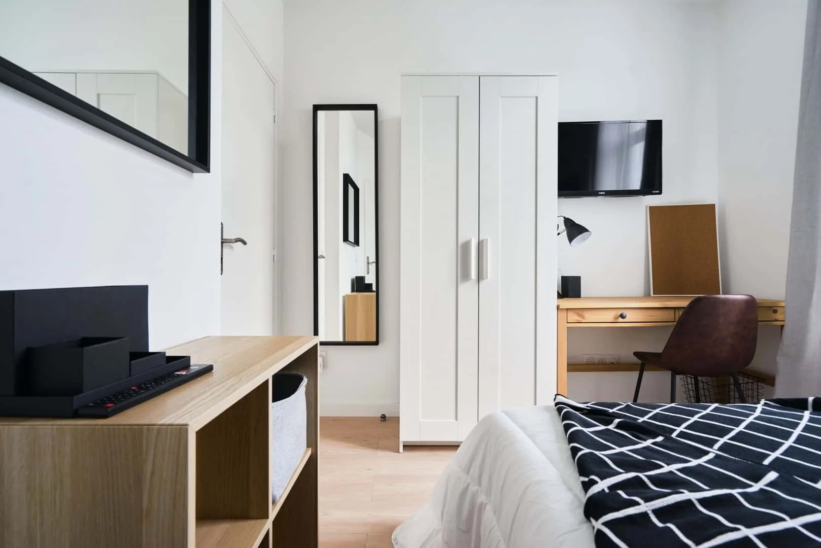Cozy room for students available in 