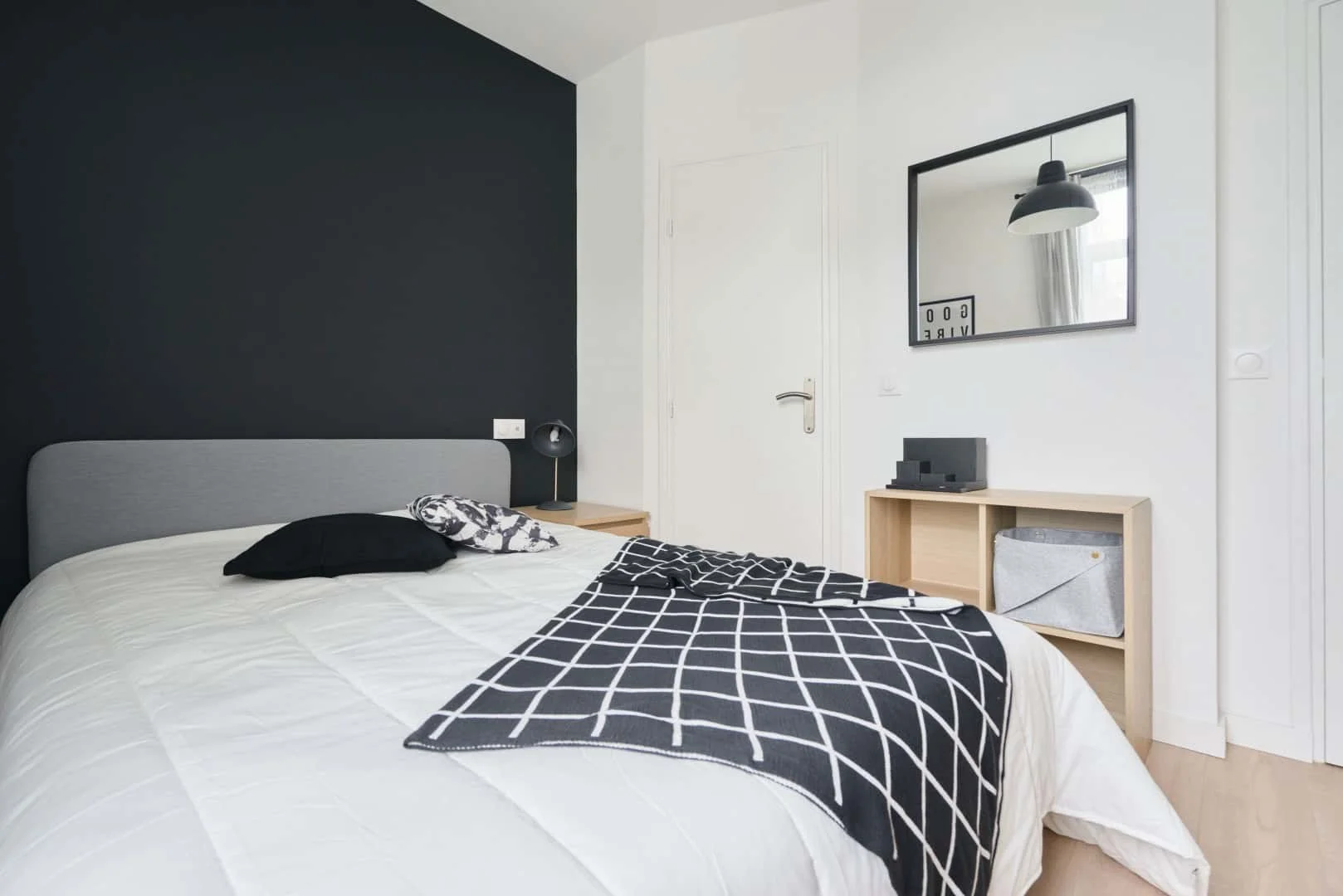 Student-friendly room in  with modern amenities