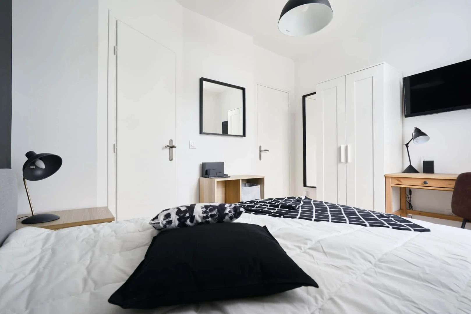 Budget-friendly student room close to campus in 