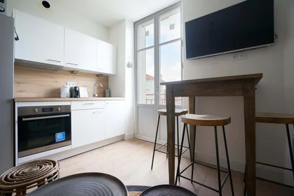 Özel oda konumu 24 Rue Pierre de Sivry, 54000 Nancy, France, 13 16 görüntüsü