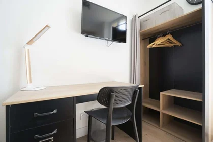 Özel oda konumu 24 Rue Pierre de Sivry, 54000 Nancy, France, 7 16 görüntüsü