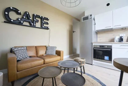 Özel oda konumu 24 Rue Pierre de Sivry, 54000 Nancy, France, 9 16 görüntüsü