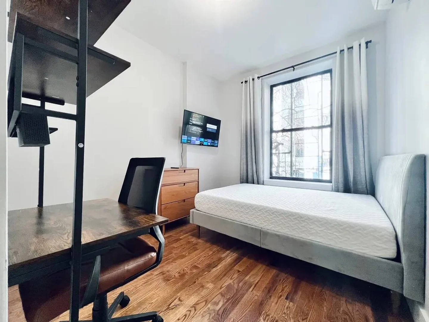 325 Putnam Ave, 2L, Brooklyn NY, 11216, 2L, Bedford-Stuyvesant, New York, NY, 11216