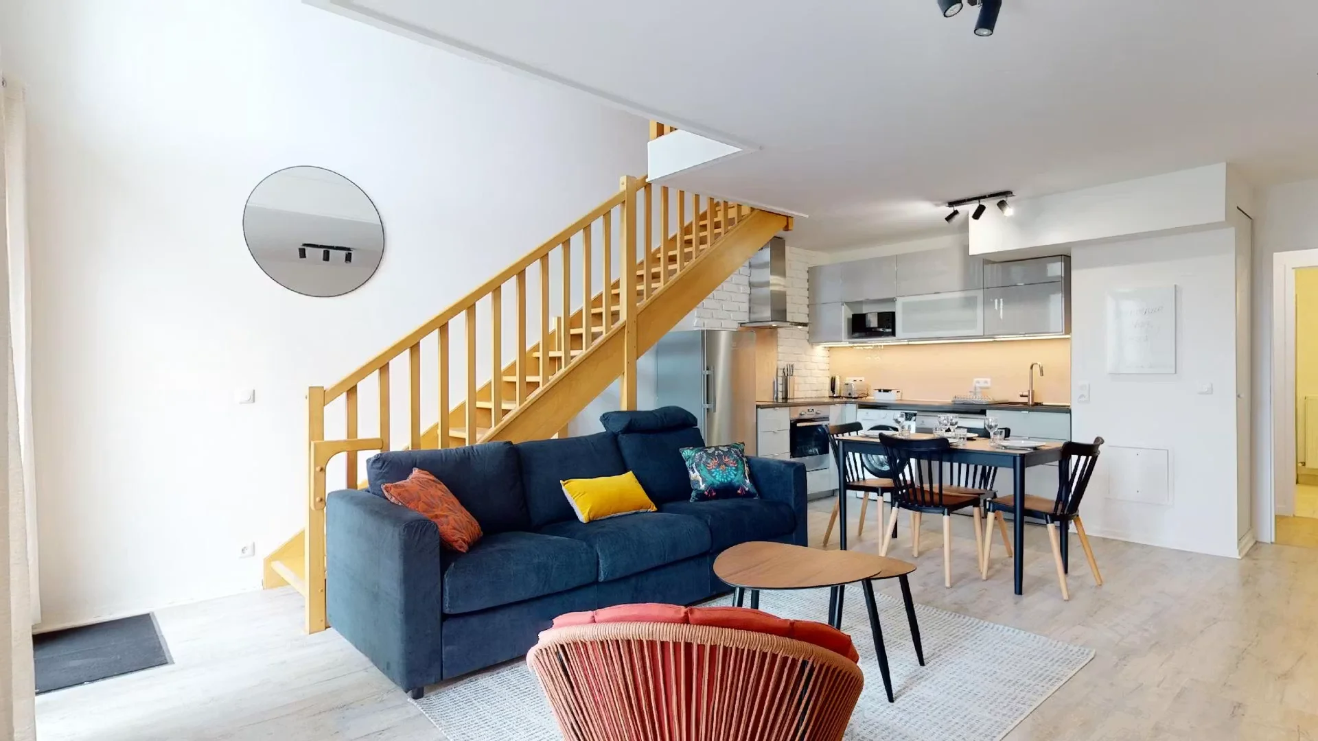 Comfortable and spacious student room in 