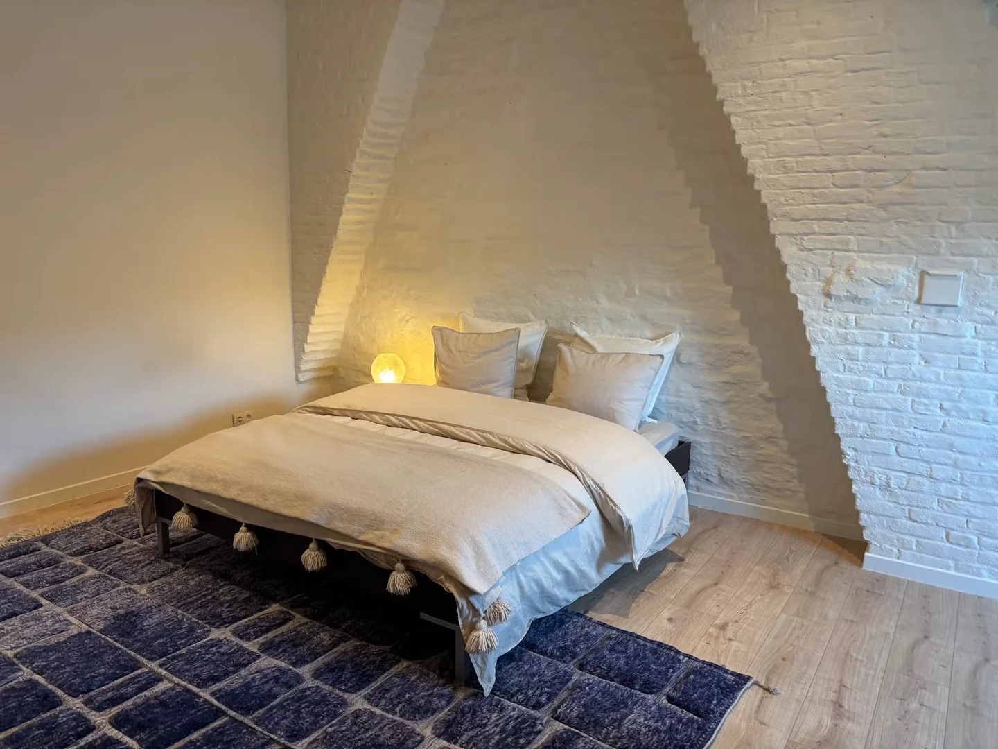 Habitación para estudiantes en  con área de estudio y facilidades compartidas