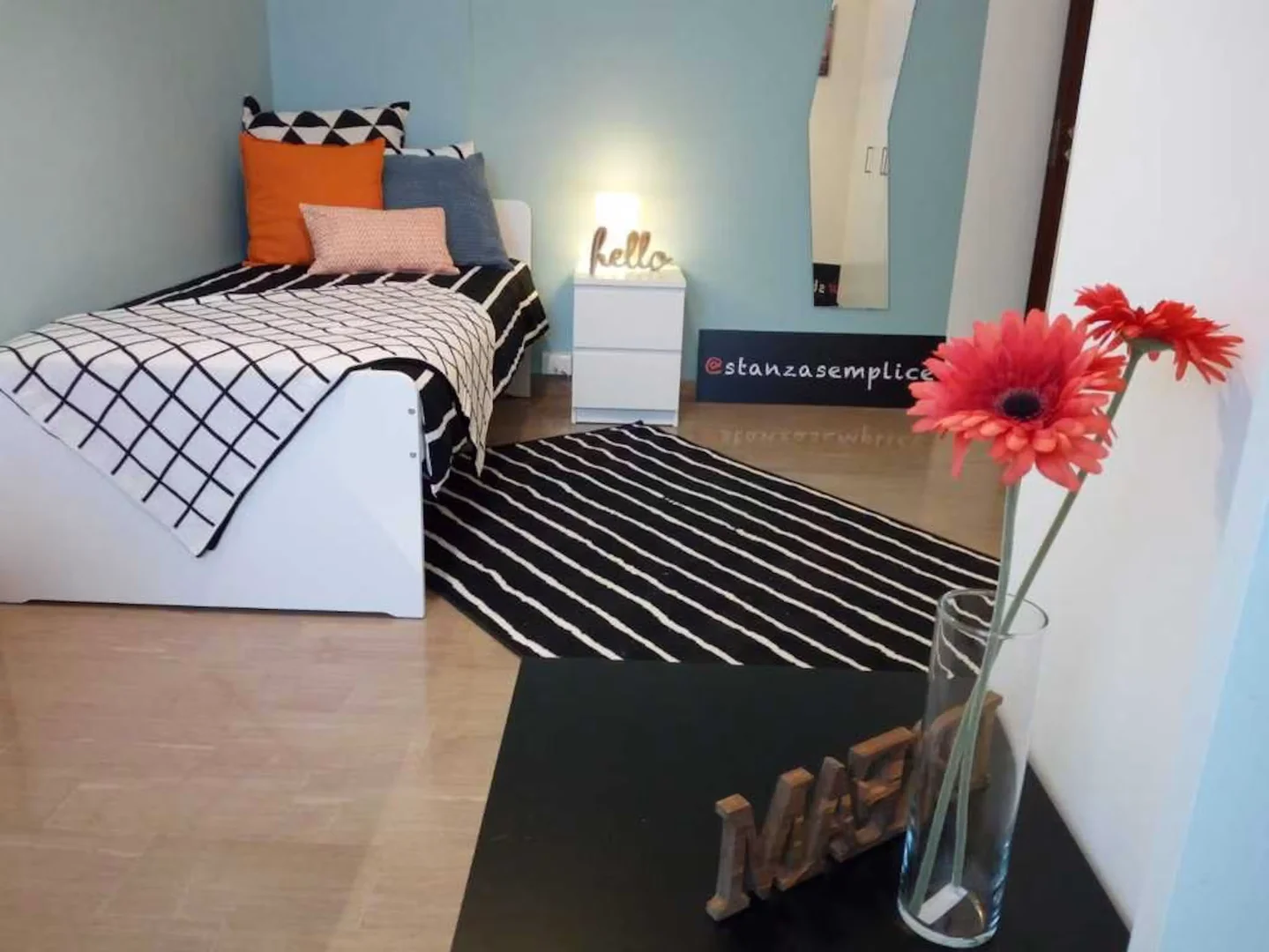 Quarto de estudante económico perto do campus em