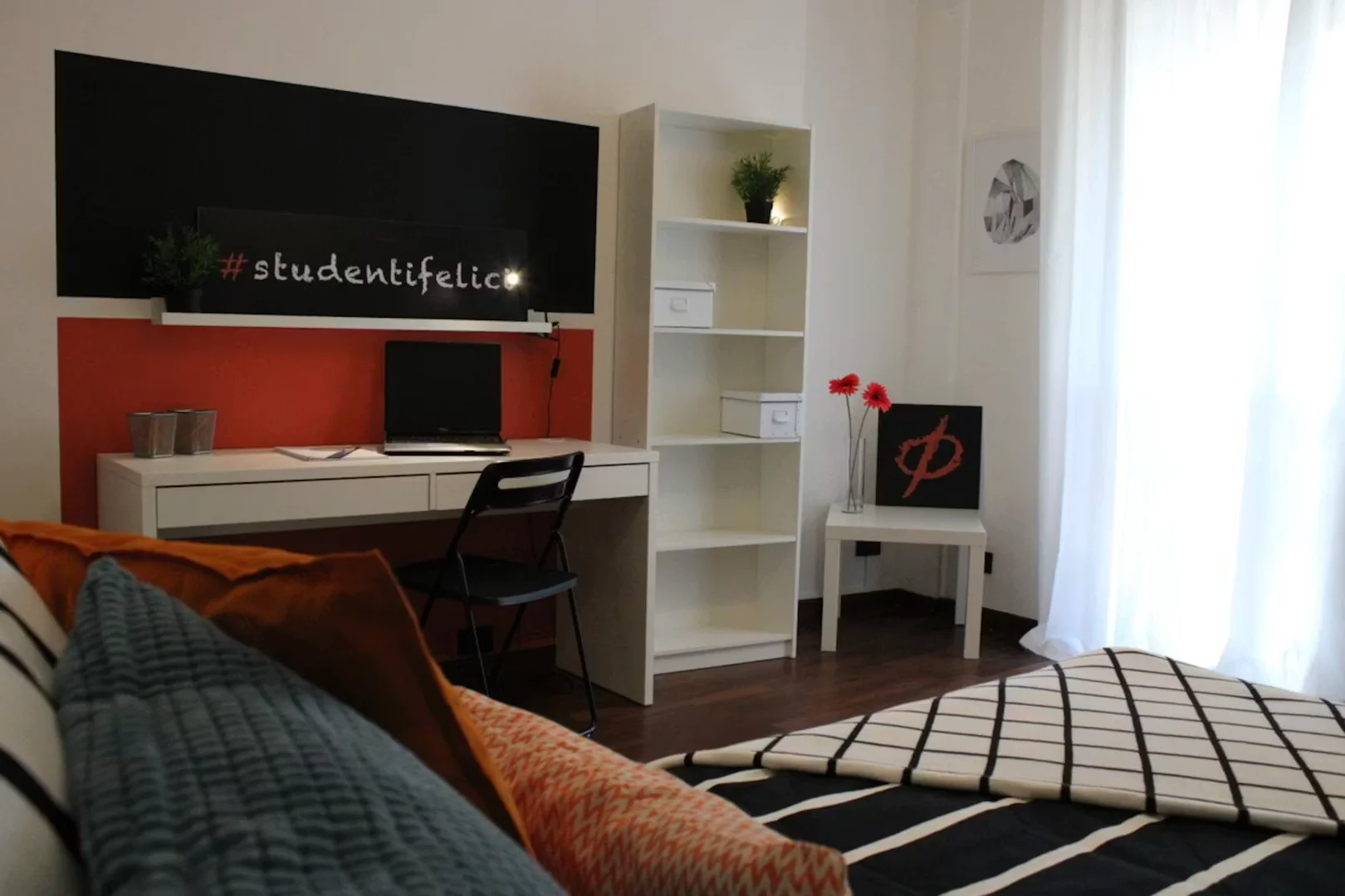 Bezahlbares Zimmer für Studenten mit ausreichender Beleuchtung in 