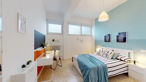Habitación privada en Via Guglielmo Oberdan, , imagen 1 de 10