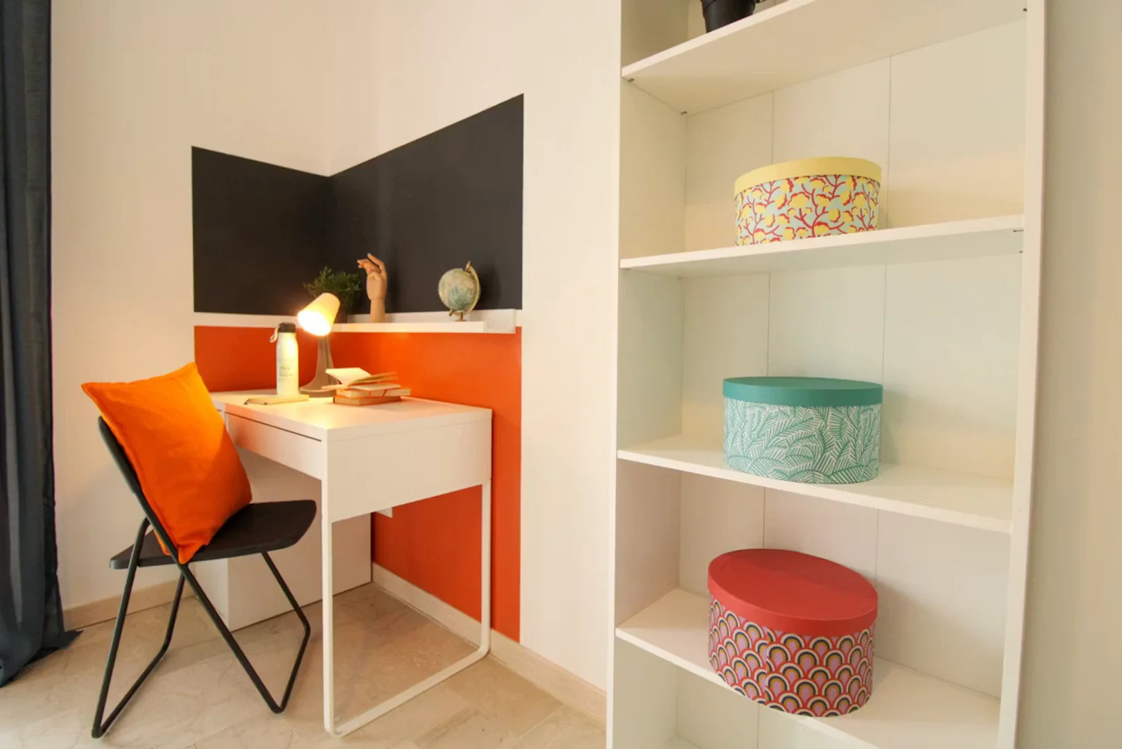 Habitación estudiantil económica con ubicación conveniente en 