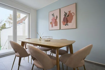 Özel oda konumu 44 rue Ledru-Rollin, 6 26 görüntüsü