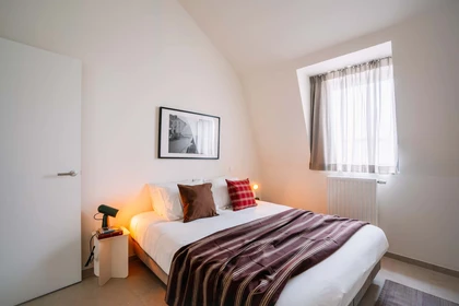 Apartamento totalmente mobilado em Gante