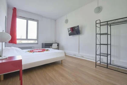 Özel oda konumu 3 Av. Georges Clemenceau, 51100 Reims, France, 1 12 görüntüsü