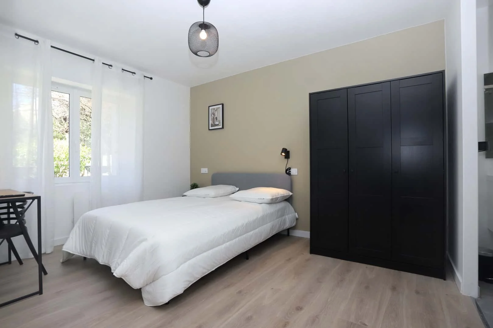 Habitación para estudiantes en  con modernas comodidades