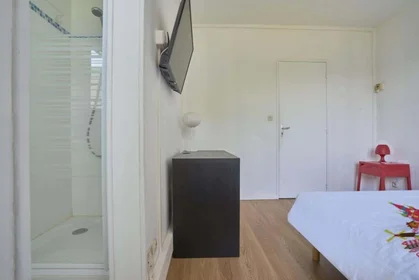 Özel oda konumu 3 Av. Georges Clemenceau, 51100 Reims, France, 4 13 görüntüsü