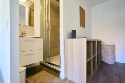 Chambre privée à 15 Rue du Quesnoy, 59300 Valenciennes, France, image 5 de 24