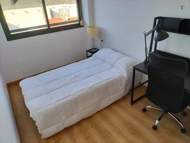 Stanza privata in Carrer del Riu Jalón, immagine 1 di 10